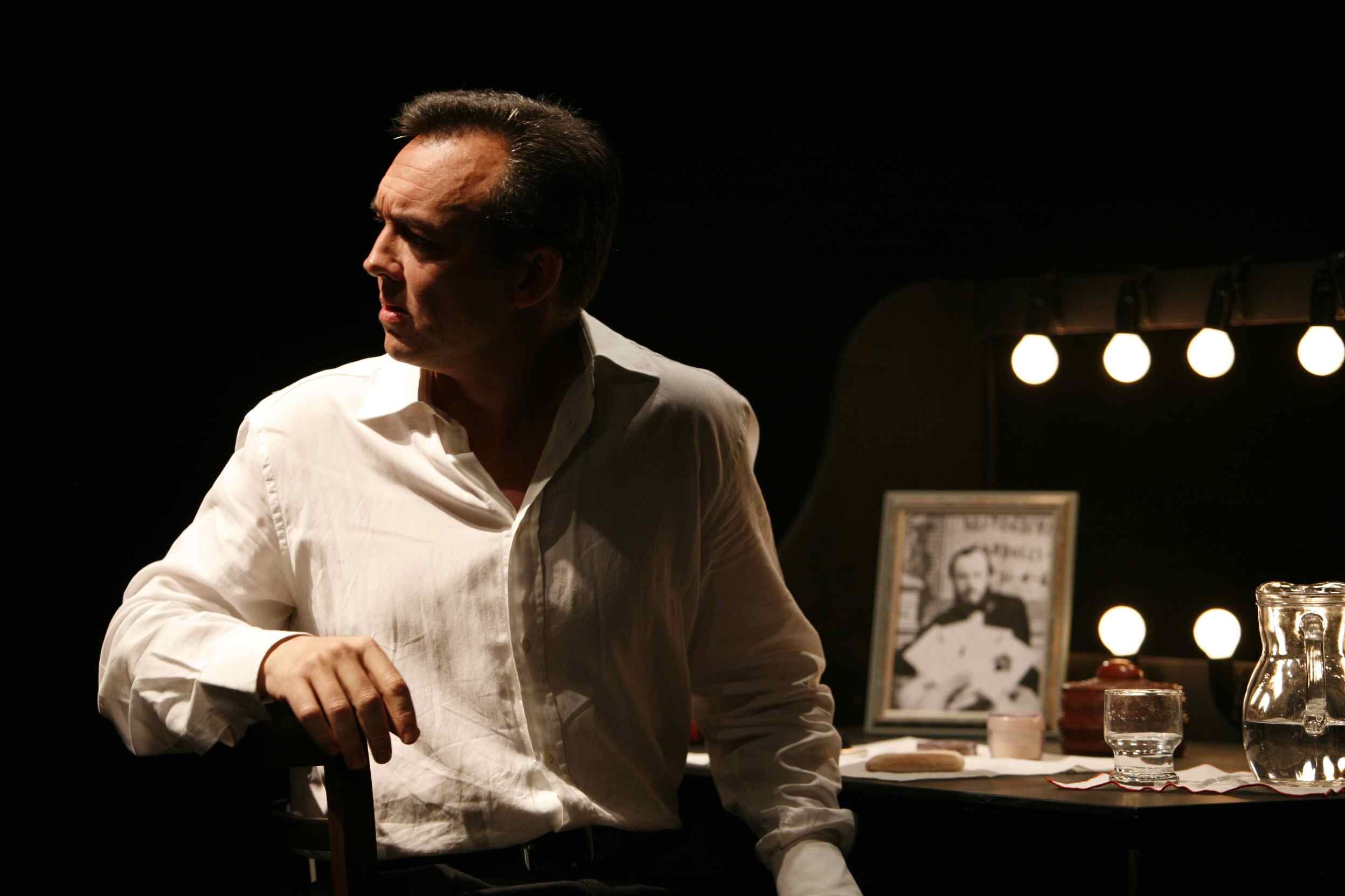 Emanuele Salce Sul Palco Con Mumble Mumble QuiLivorno it