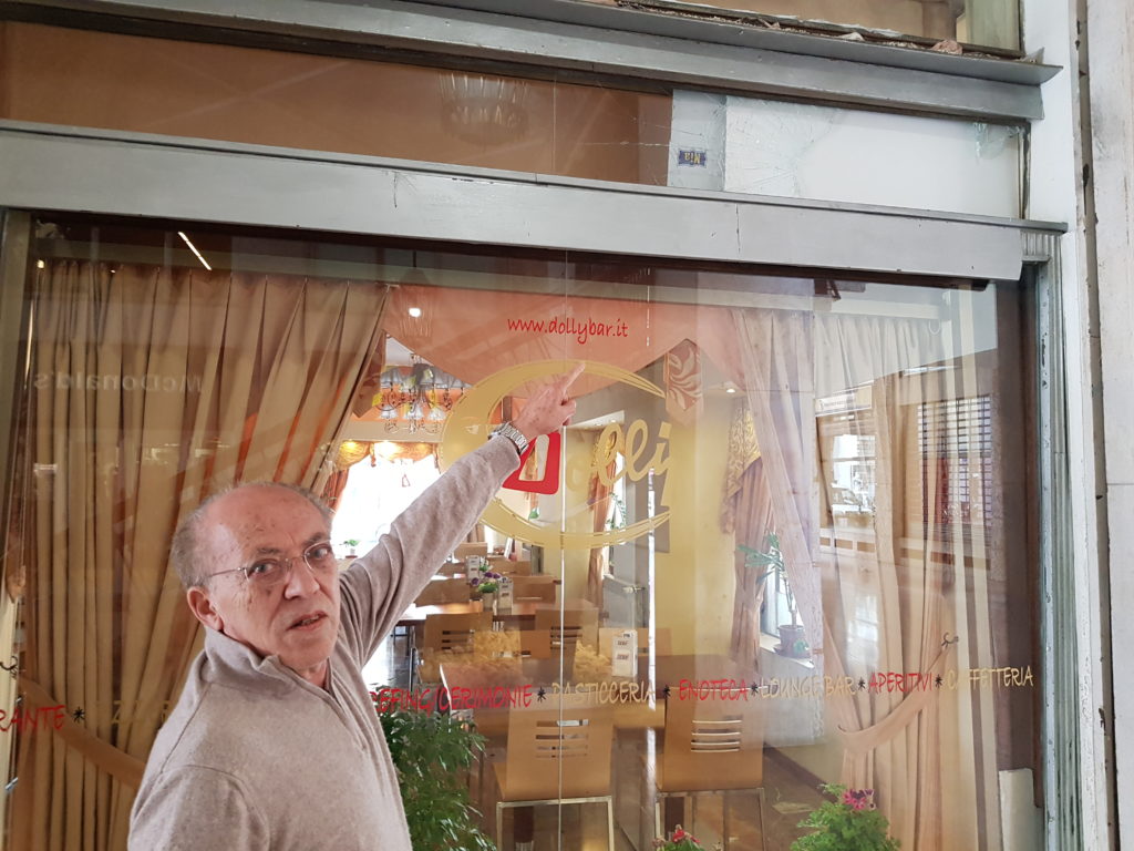 Bar Dolly, lo sfogo "Basta, 15 furti in 7 anni sono troppi. Chiudo e