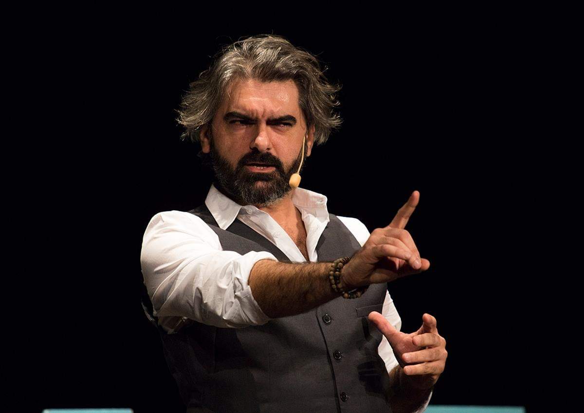 Santomauro torna al NTC con "Like" QuiLivorno.it