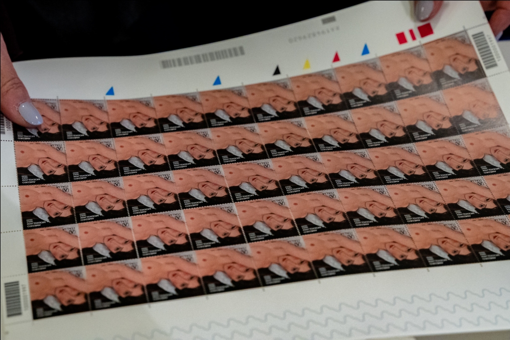 Ecco il francobollo dedicato a Modigliani QuiLivorno.it