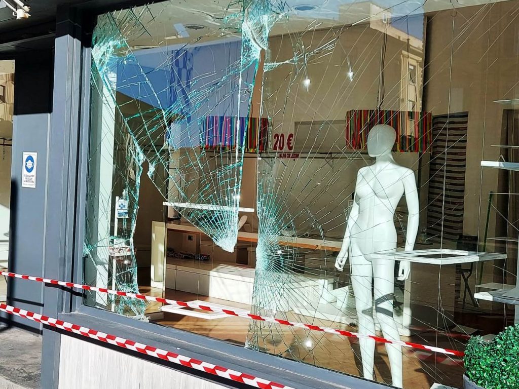 I Furti Non Si Fermano Sale Il Numero Dei Negozi Saccheggiati Quilivorno It