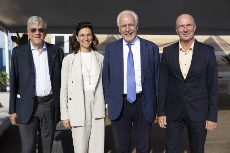 From left to right: Paolo Vitelli, Chair Giovanna VItelli, President of Tuscany Eugenio Giani and Luca Salvetti, Mayor of Livorno