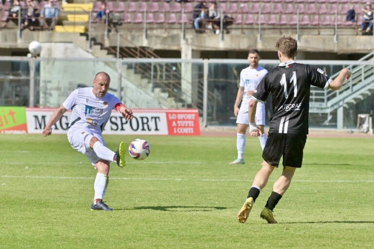 Calcio Livorno vs Trestina