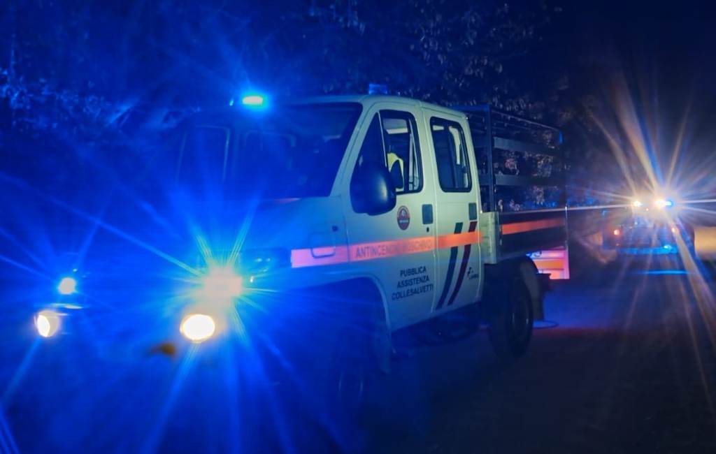 Incendio di sterpaglie a Guasticce - QuiLivorno.it