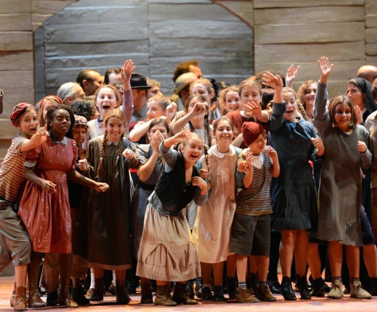 LIVORNO, 12 NOVEMBRE 2013
TEATRO GOLDONI "CARMEN" GENERALE II CAST
FOTO AUGUSTO BIZZI